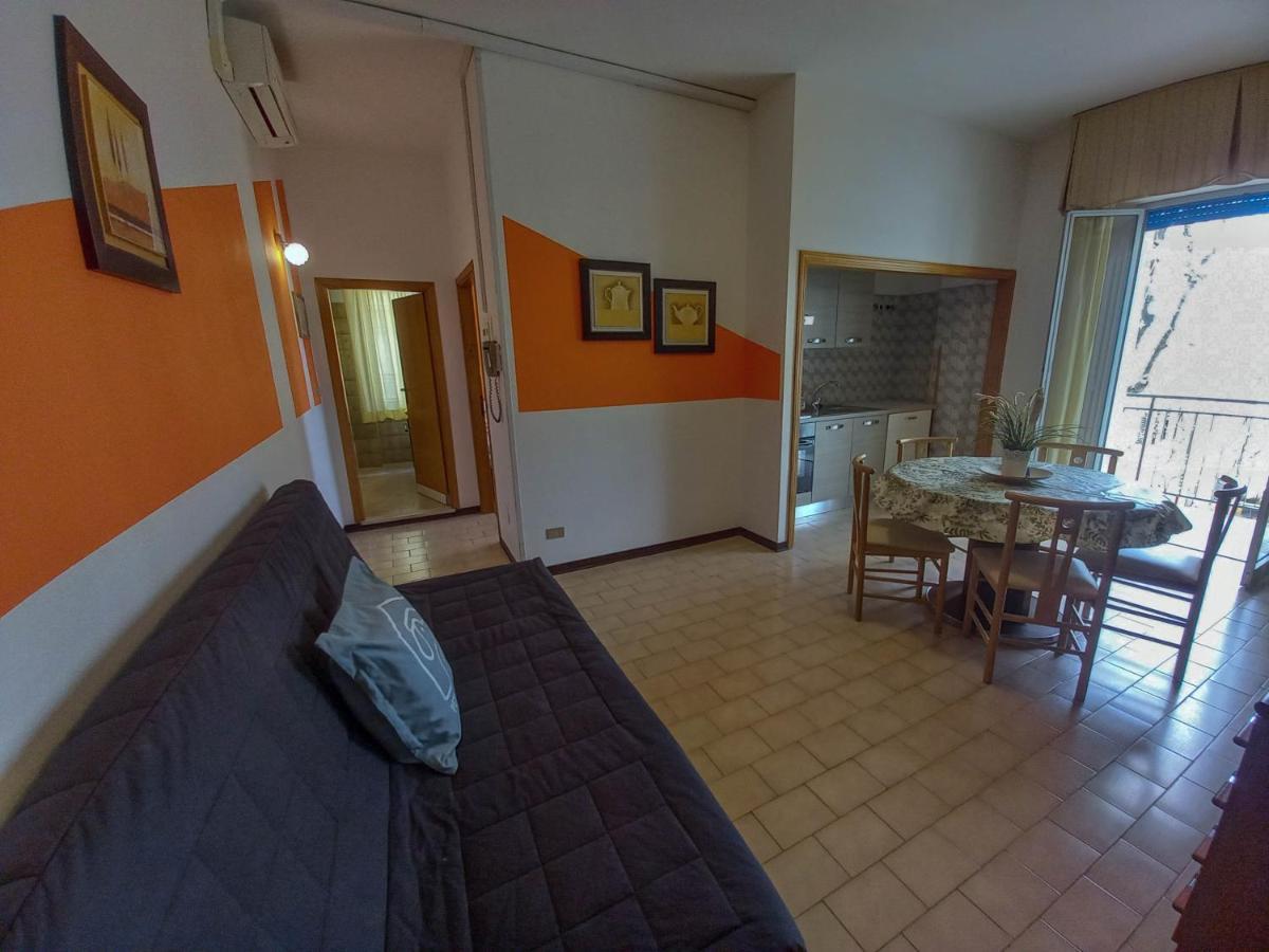 Petlyapartments Белариа-Игеа Марина Екстериор снимка